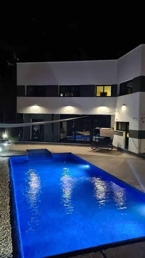Family-Friendly Villa In Lloret De Mar With Private Pool Spagna